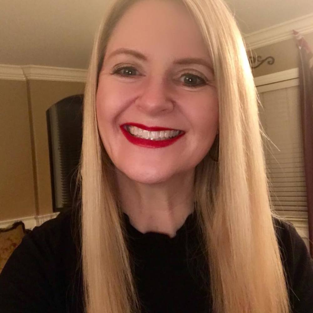 Meet your Posher, Lea